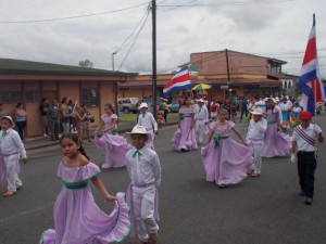 Costa Rica - Children in parade